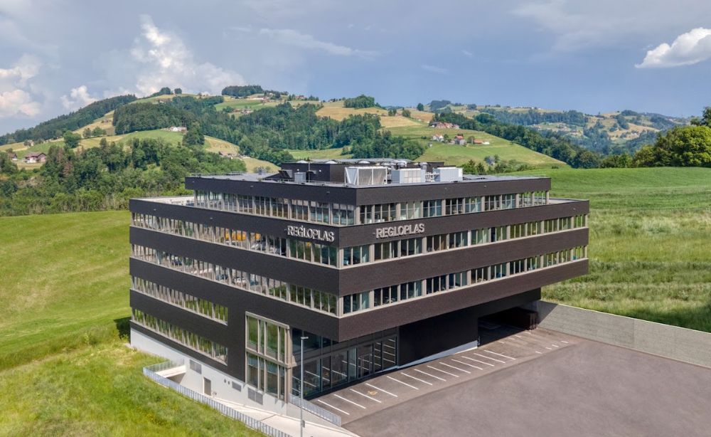 Inaugurarea noii fabrici Regloplas din St. Gallen